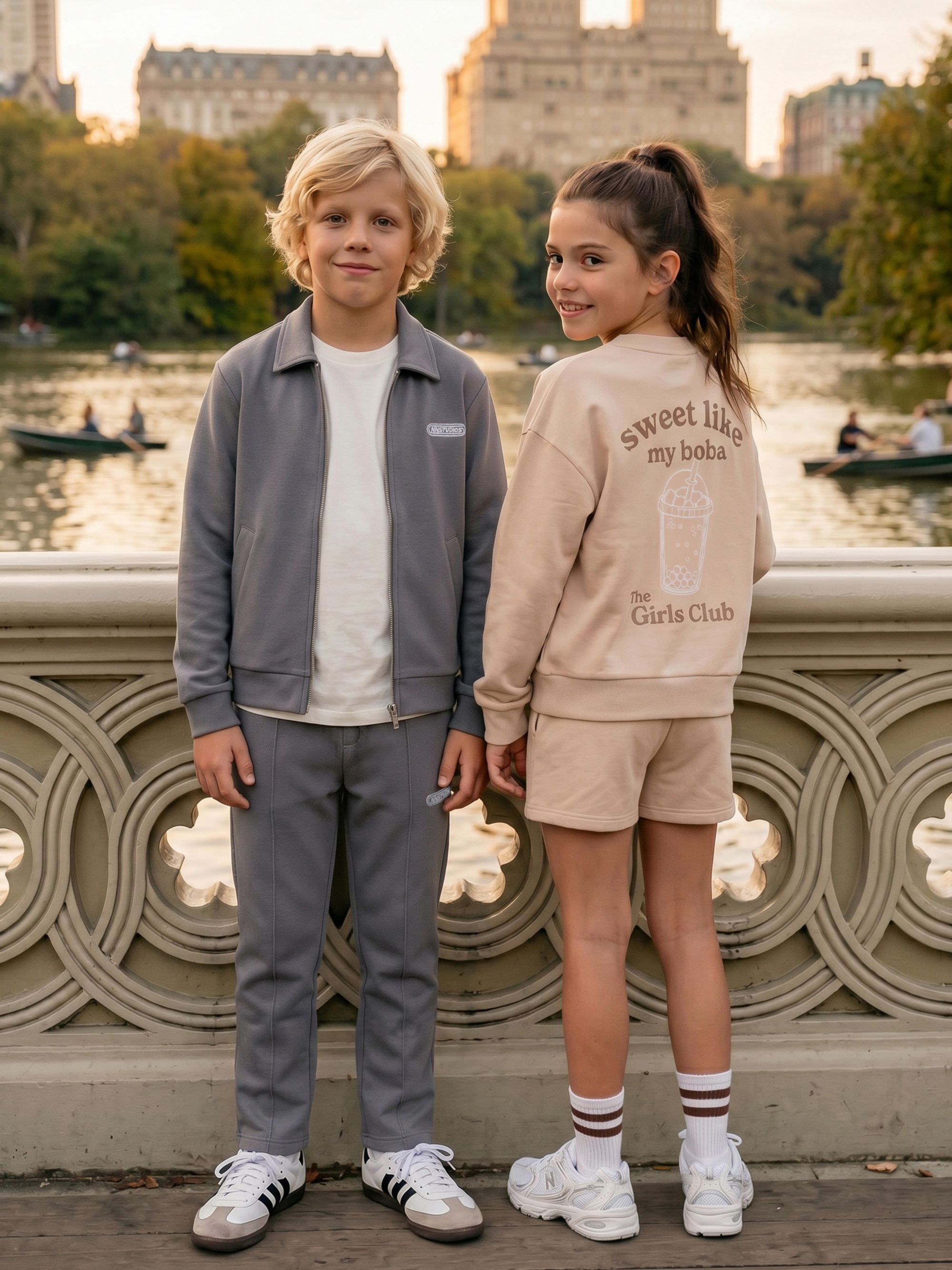 Sweatshirt with back print