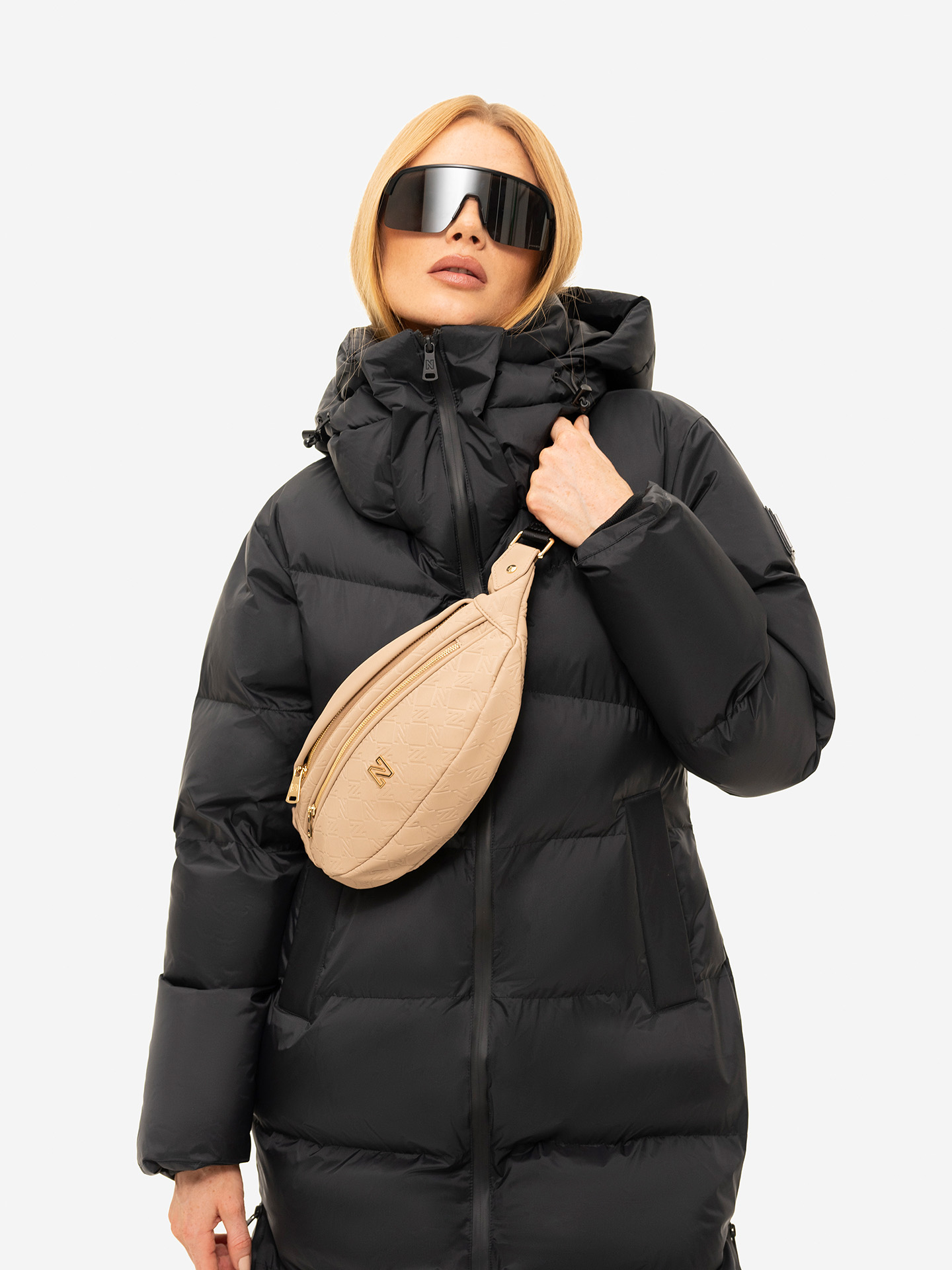 Fanny pack with logo pattern