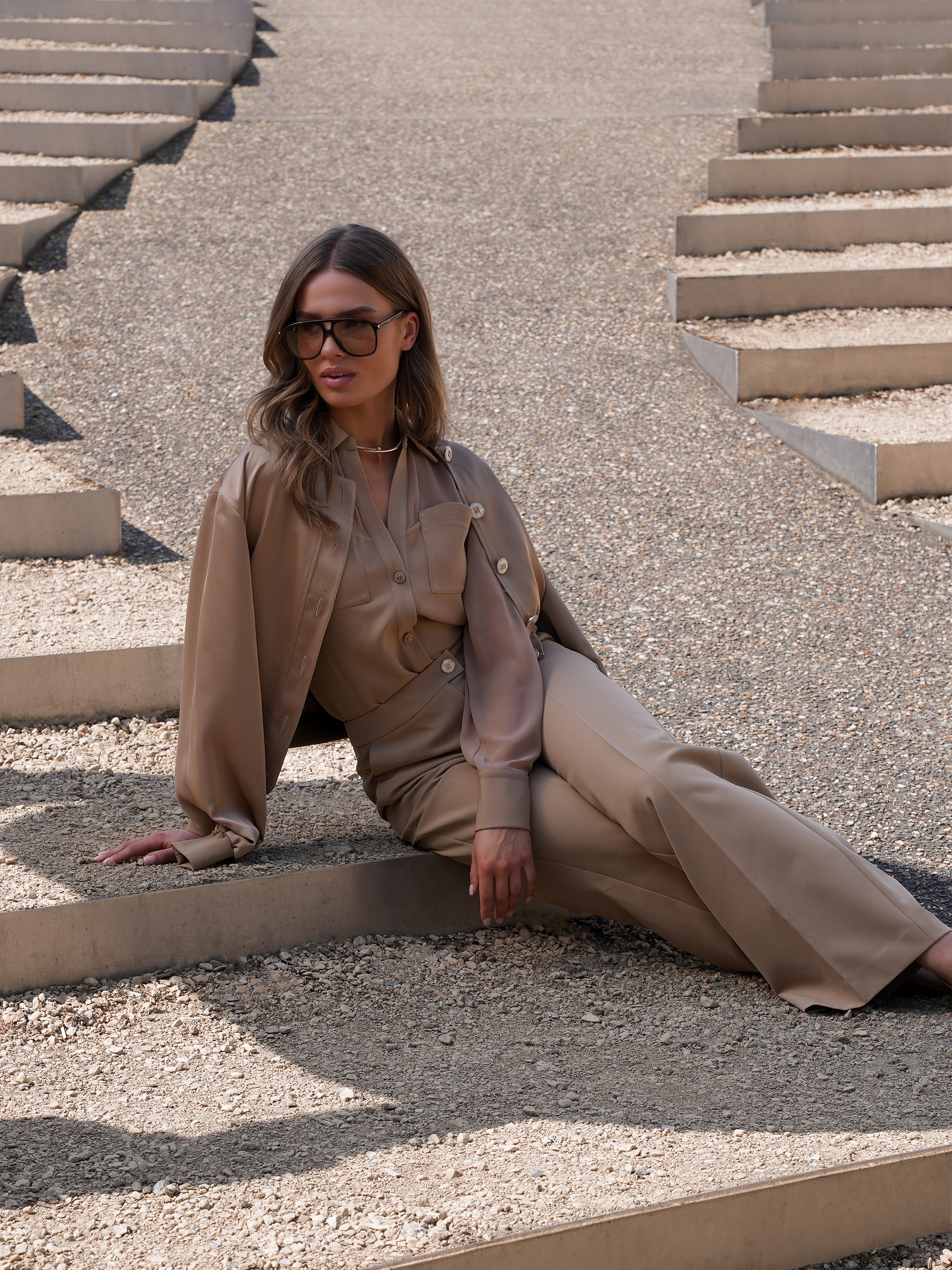 Loose-fitting blouse