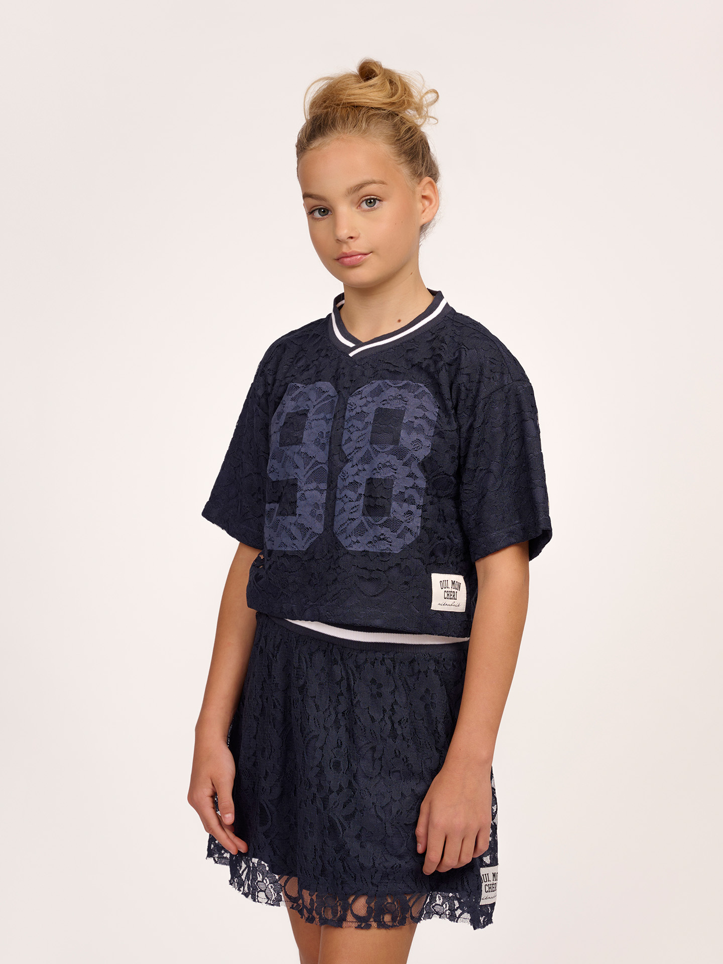 Lace skirt with floral pattern