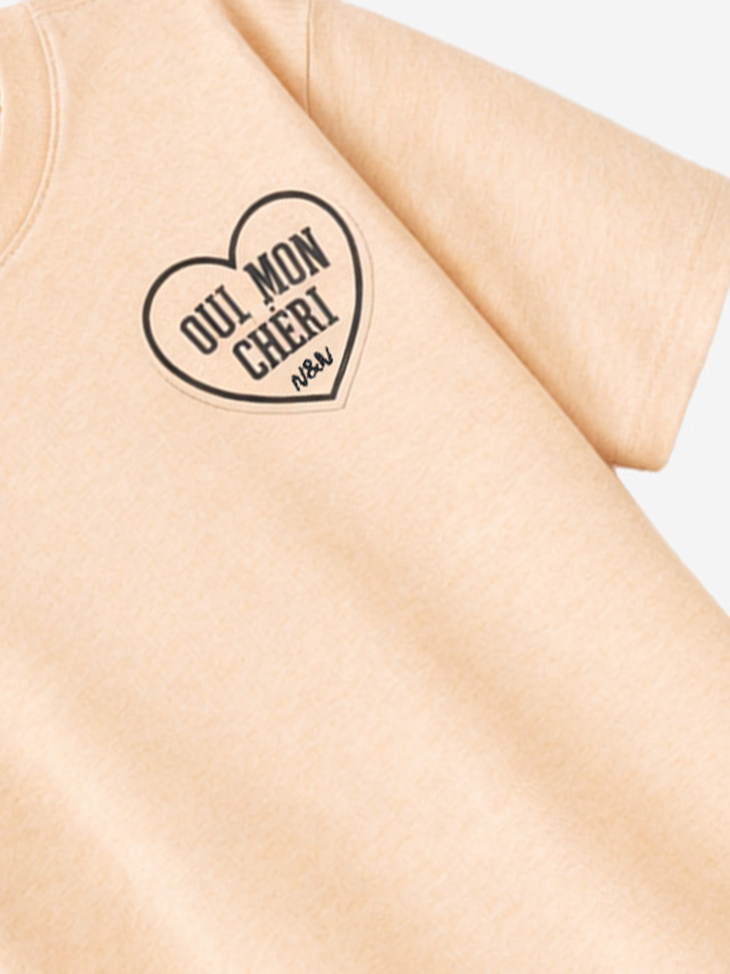 Levvi T-shirt