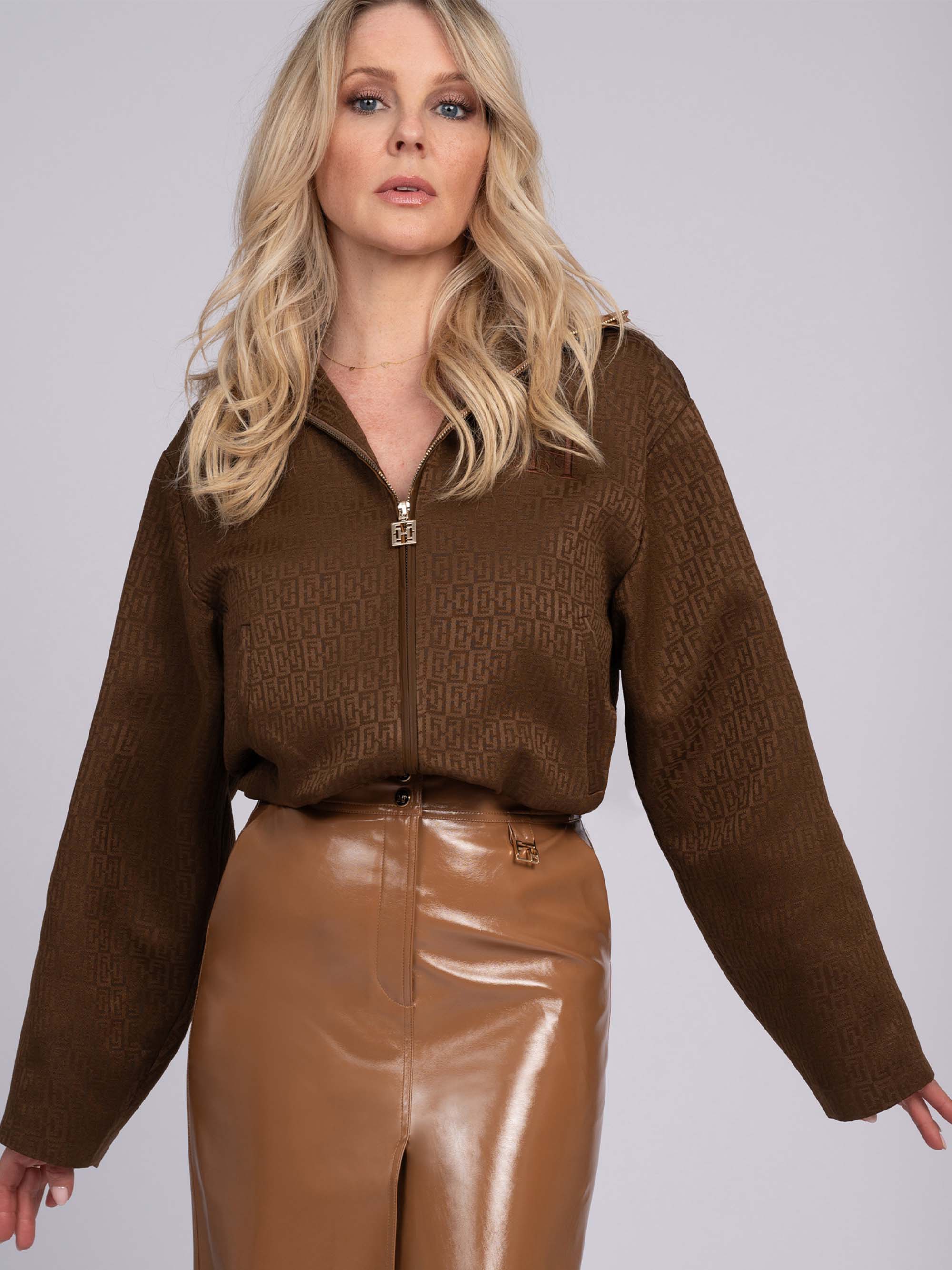 Floor Jacket