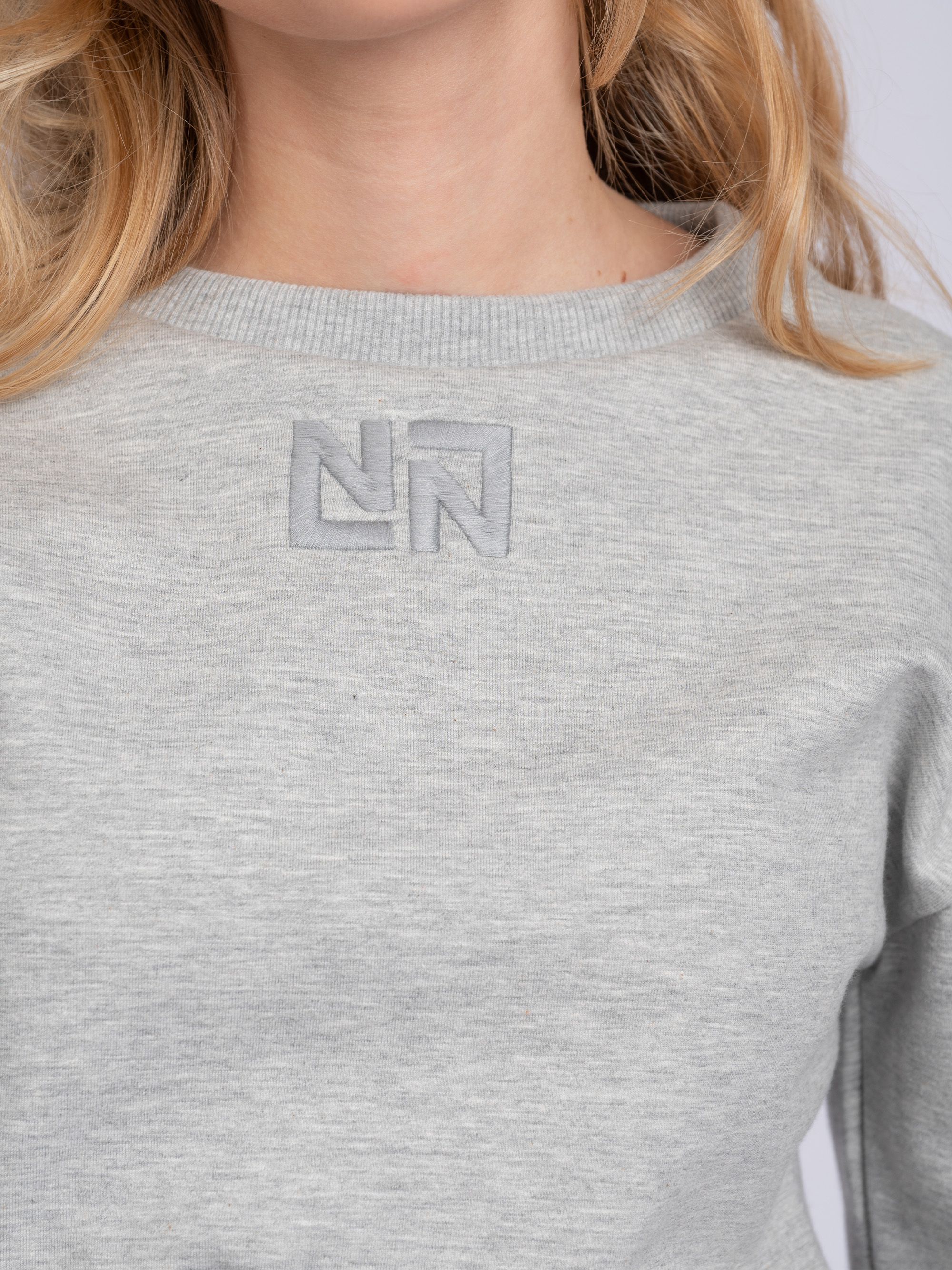 Yvi Sweatshirt