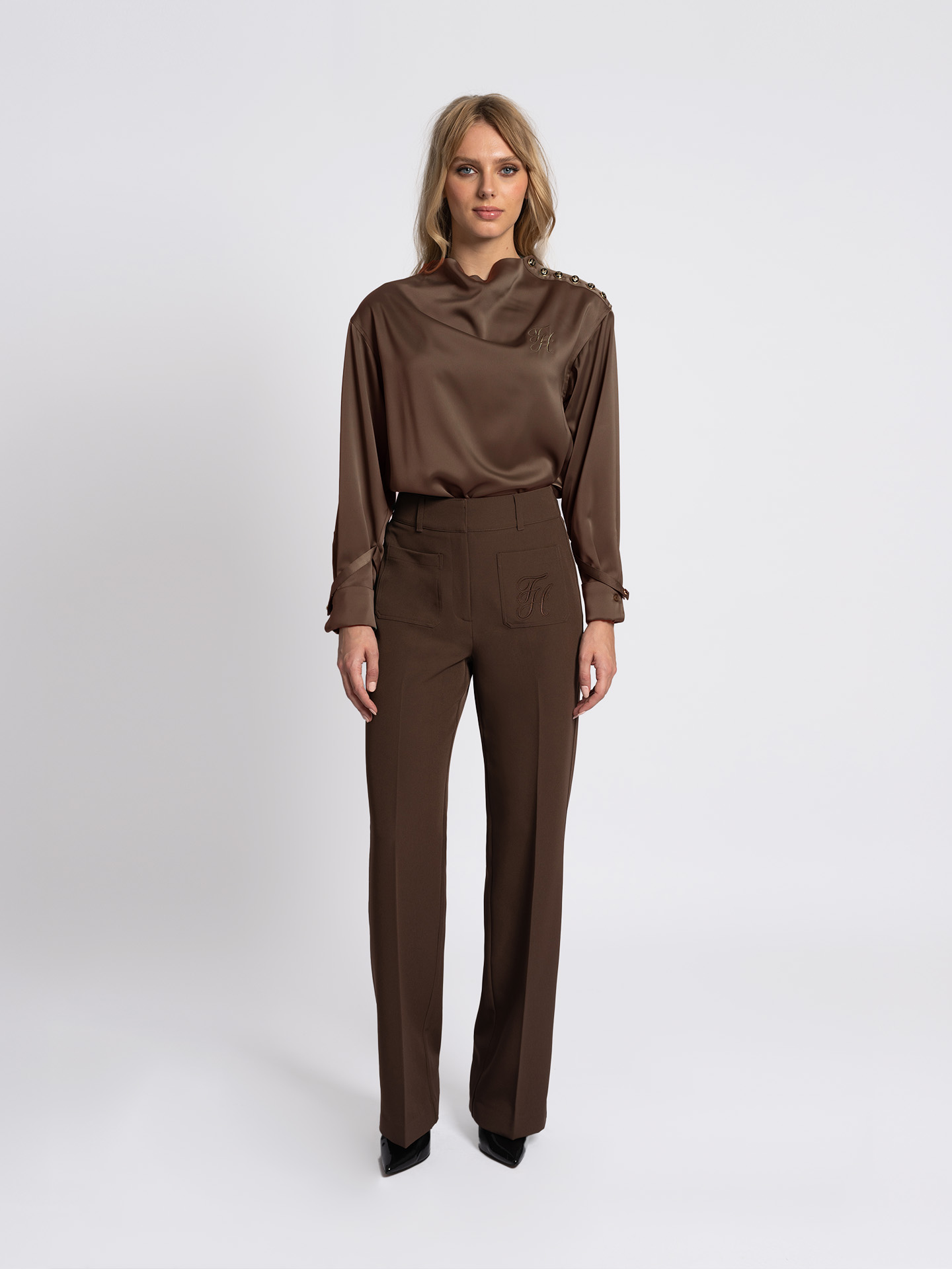 Pantalon met geborduurd logo