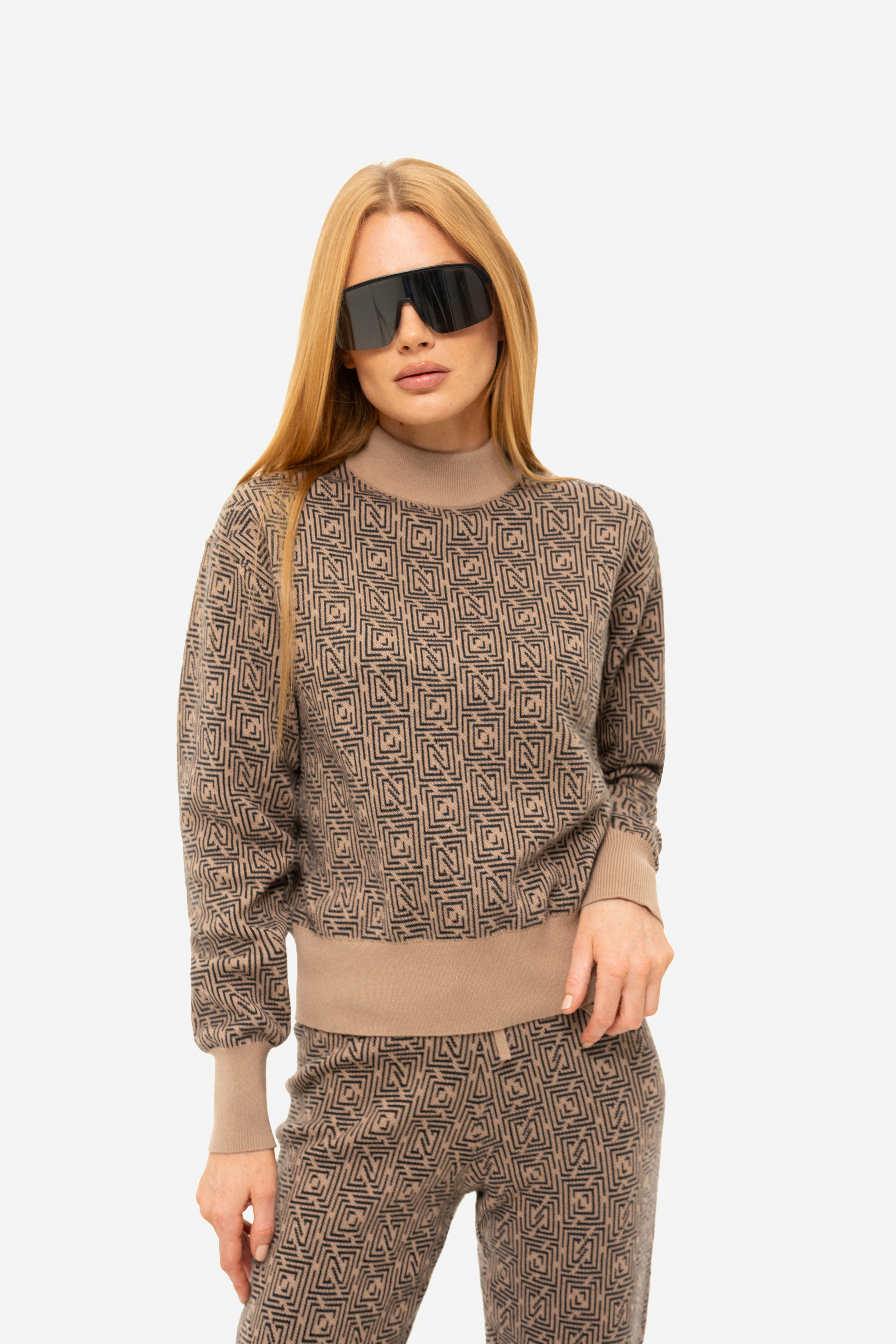 Knitted sweater with logo pattern