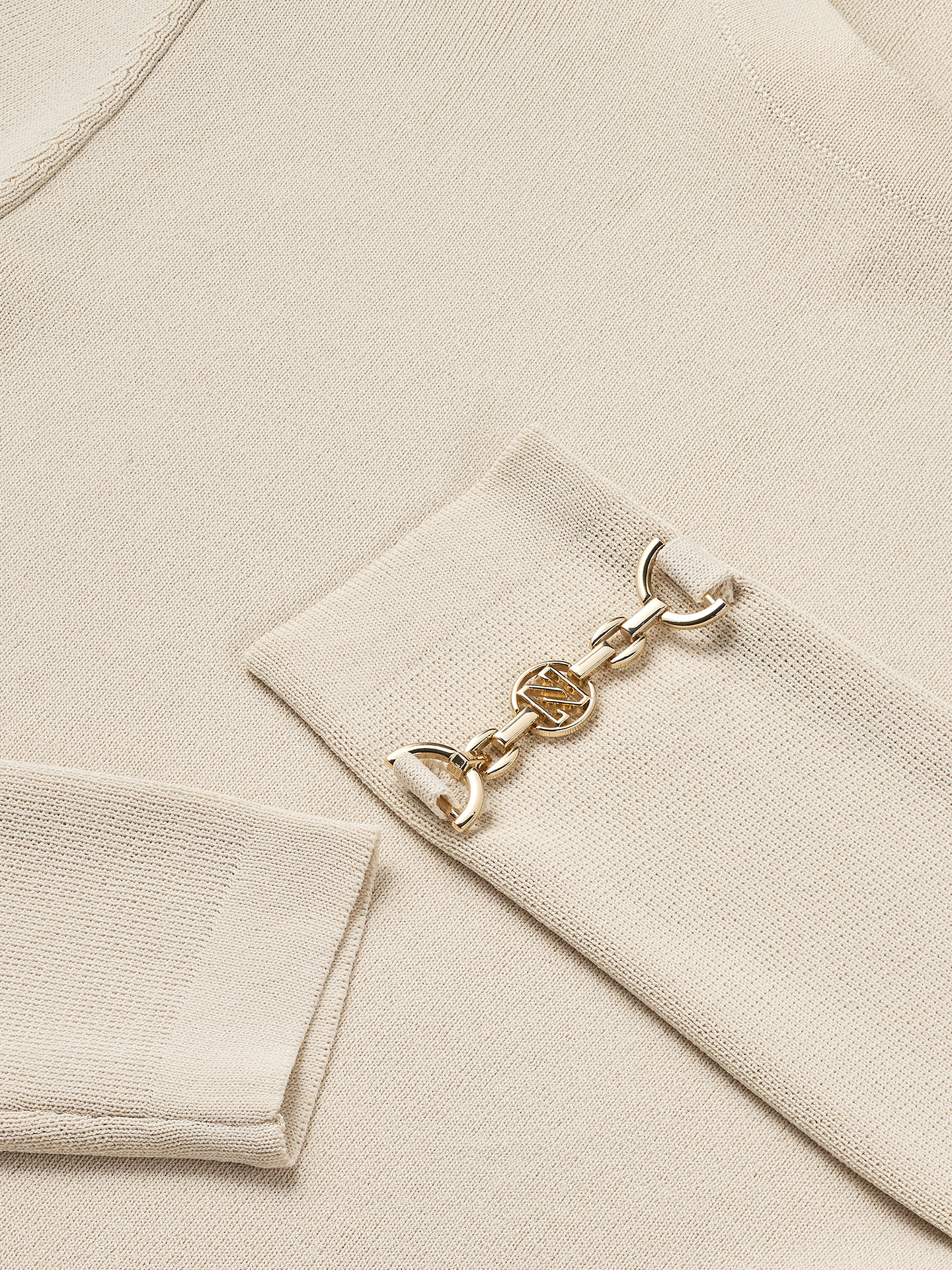 Jolie Chain Top LS