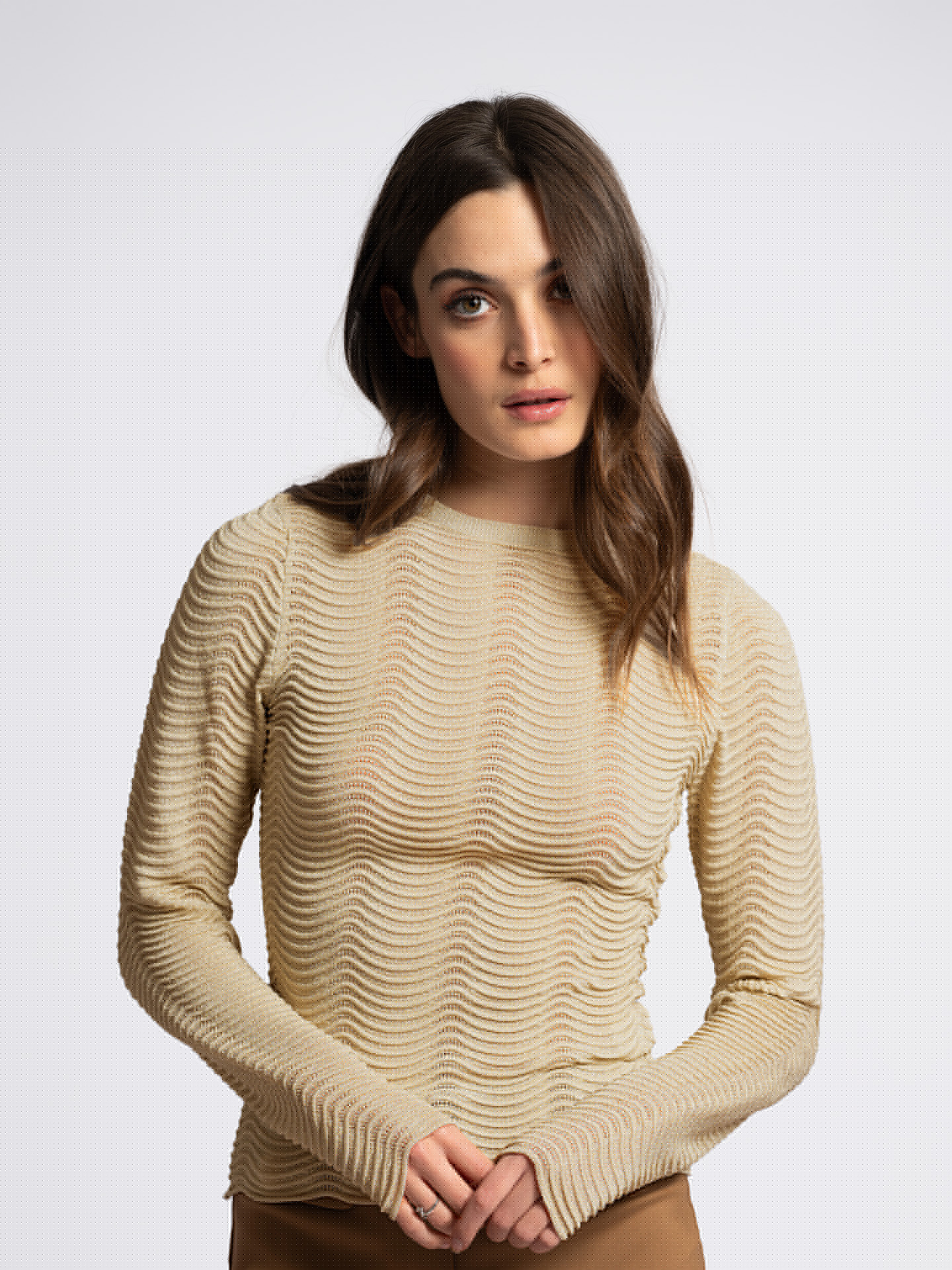 Top with wavy pattern and glitter thread