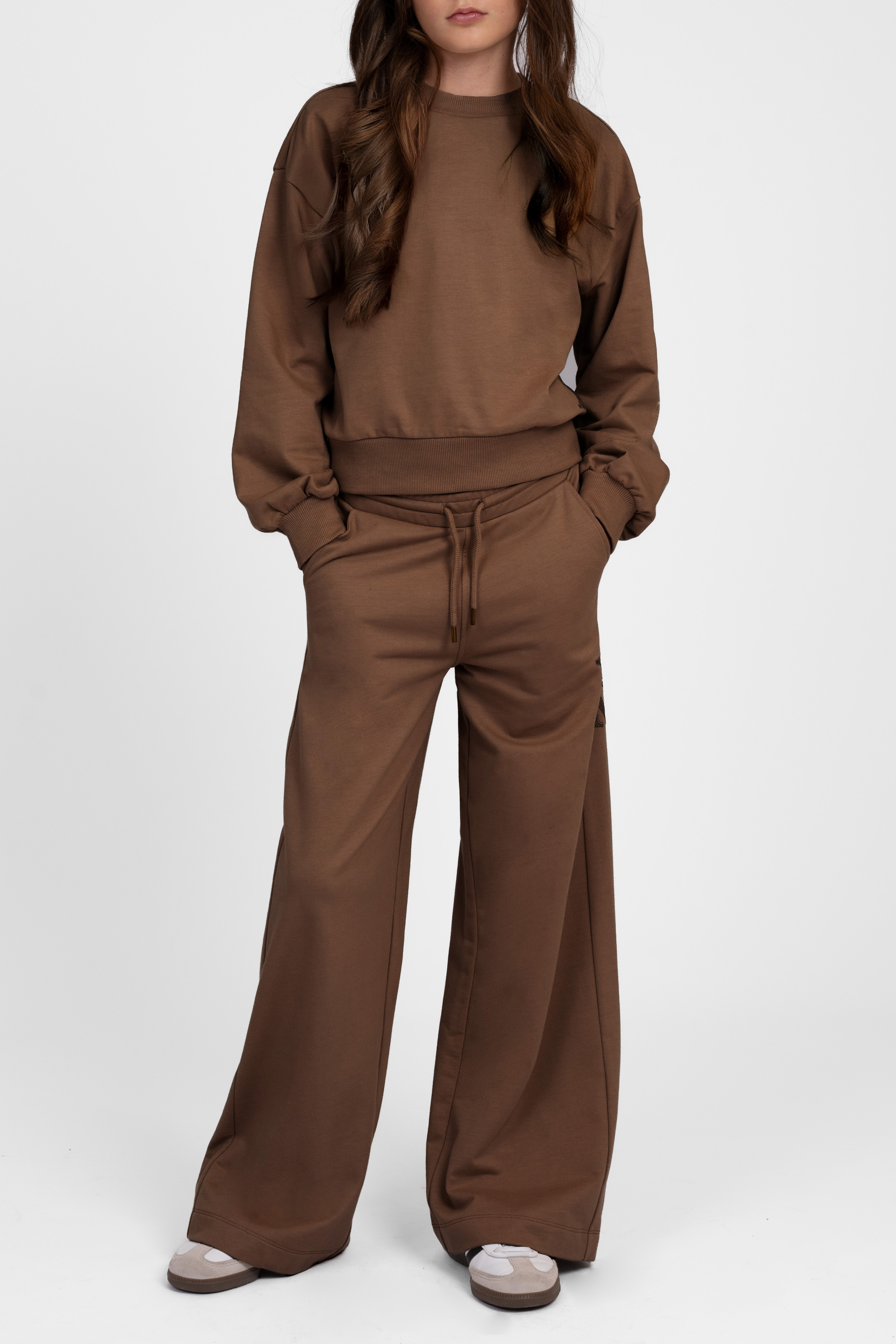 Sweatpants with embroidered logo