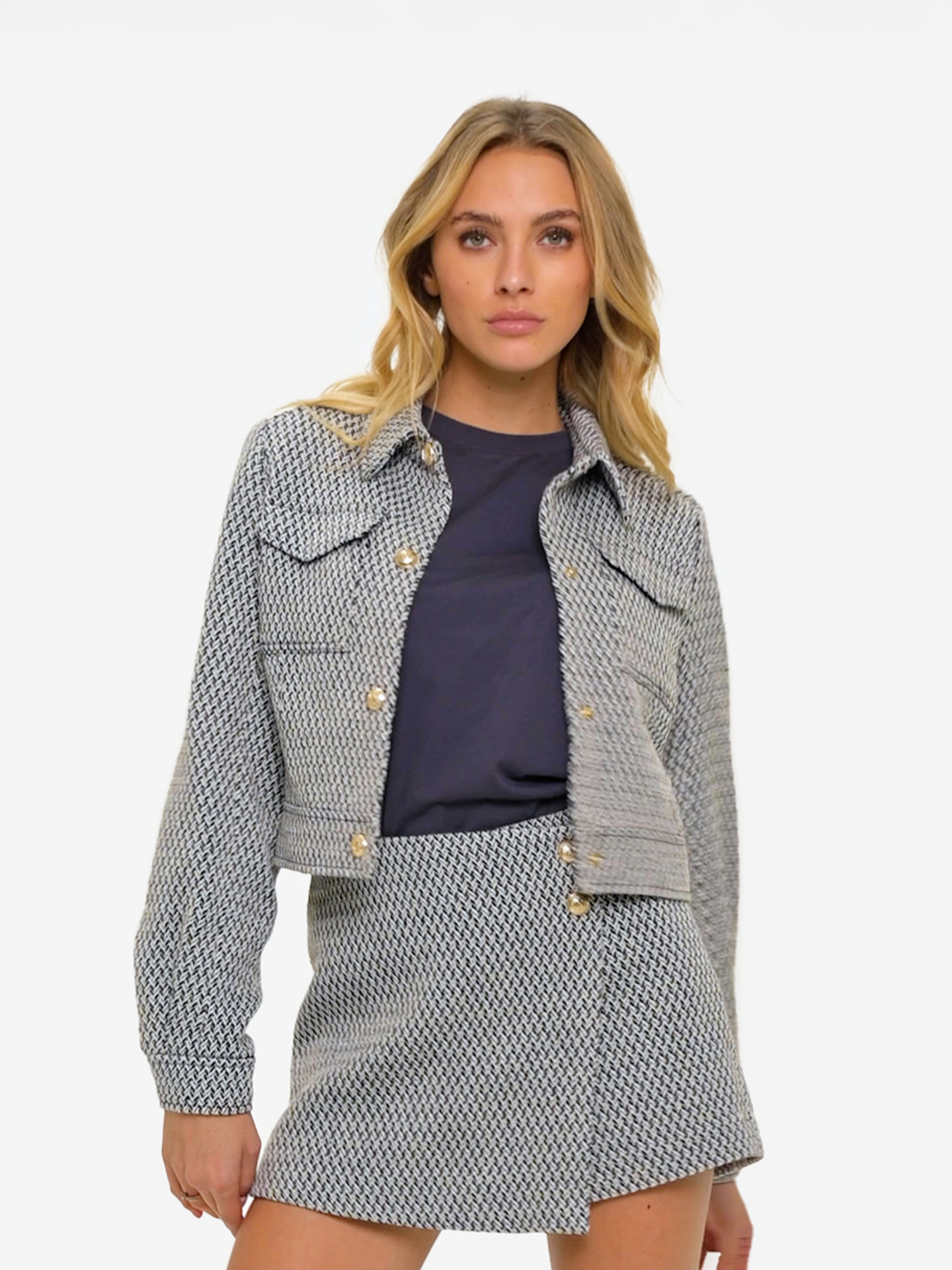 Woven jacket with herringbone structure