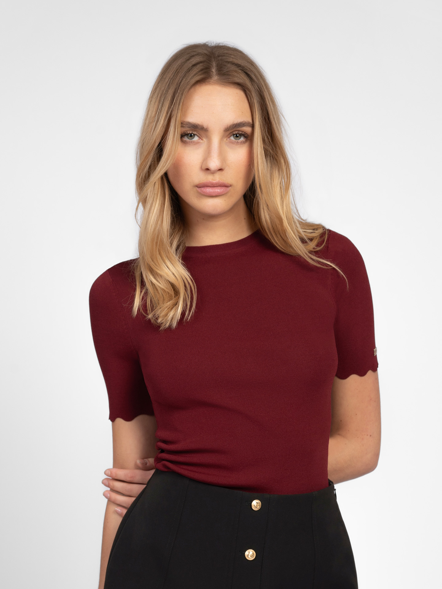 Basic top with a wavy finish