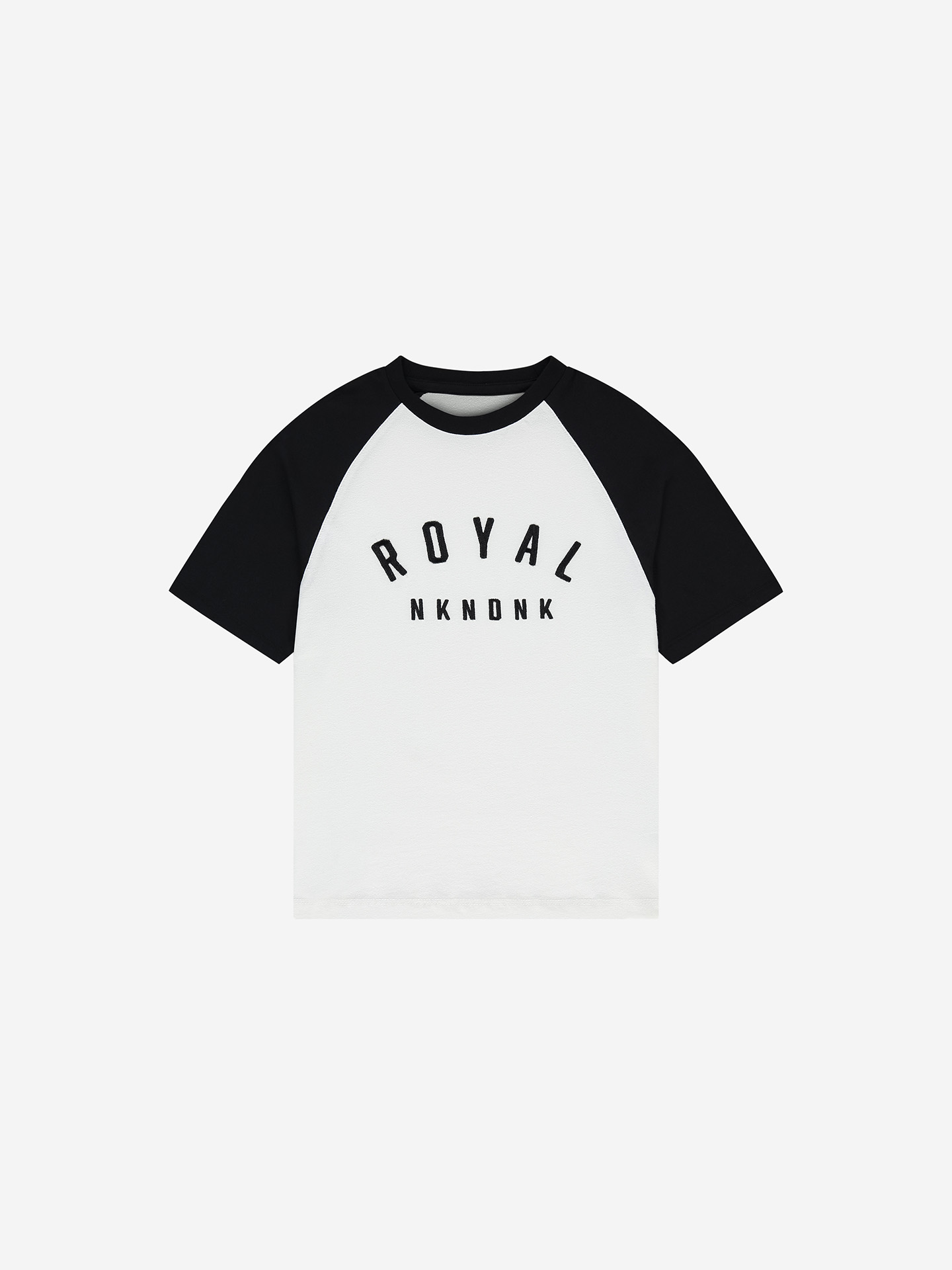 Raglan sleeve T-shirt with text