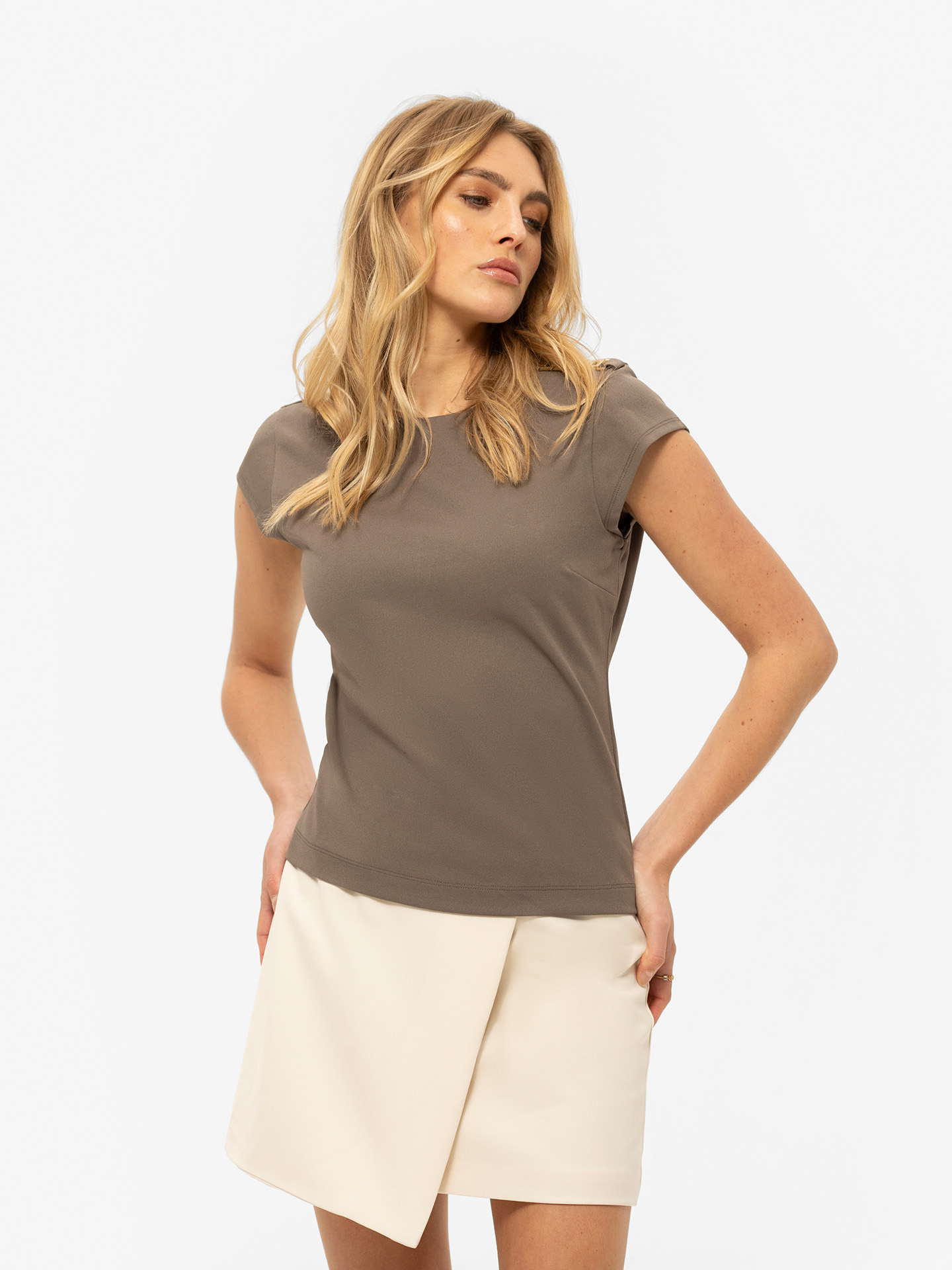 Top with chain detail