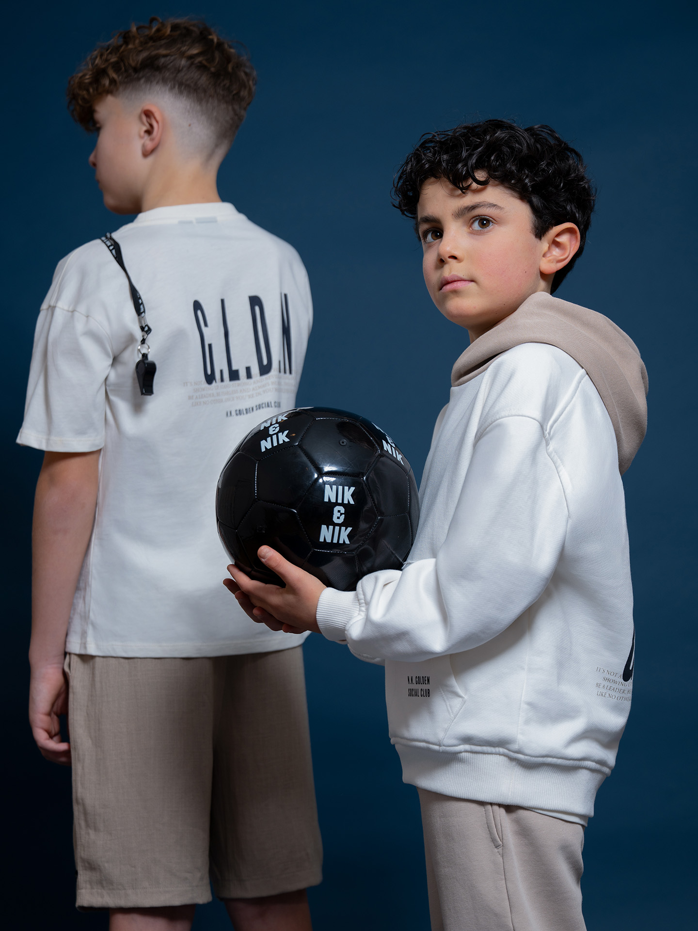 Shorts with linen look