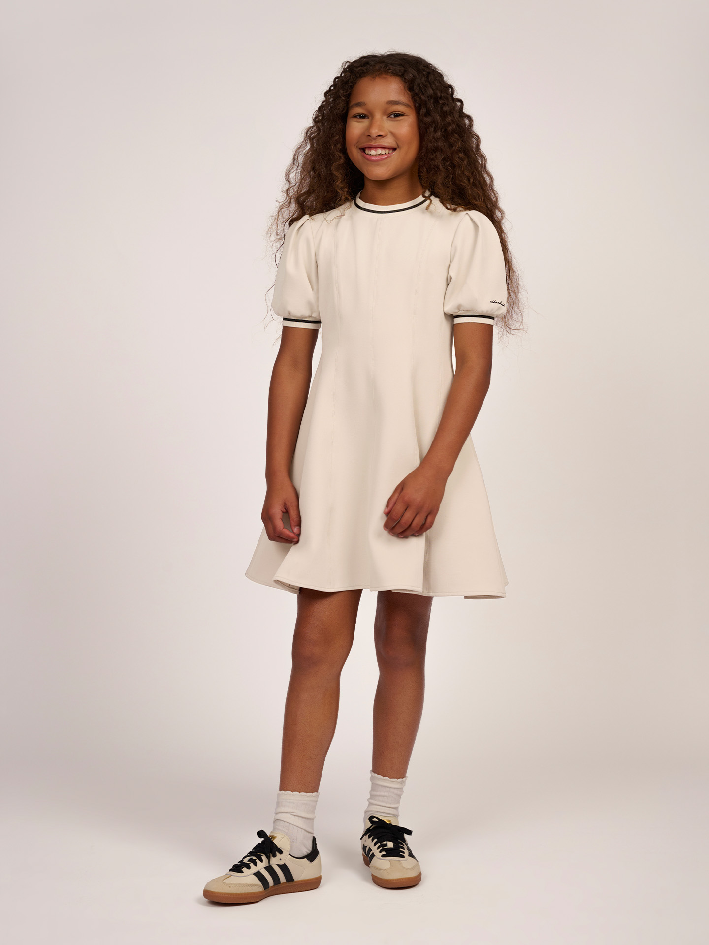 A-line dress with puff sleeves