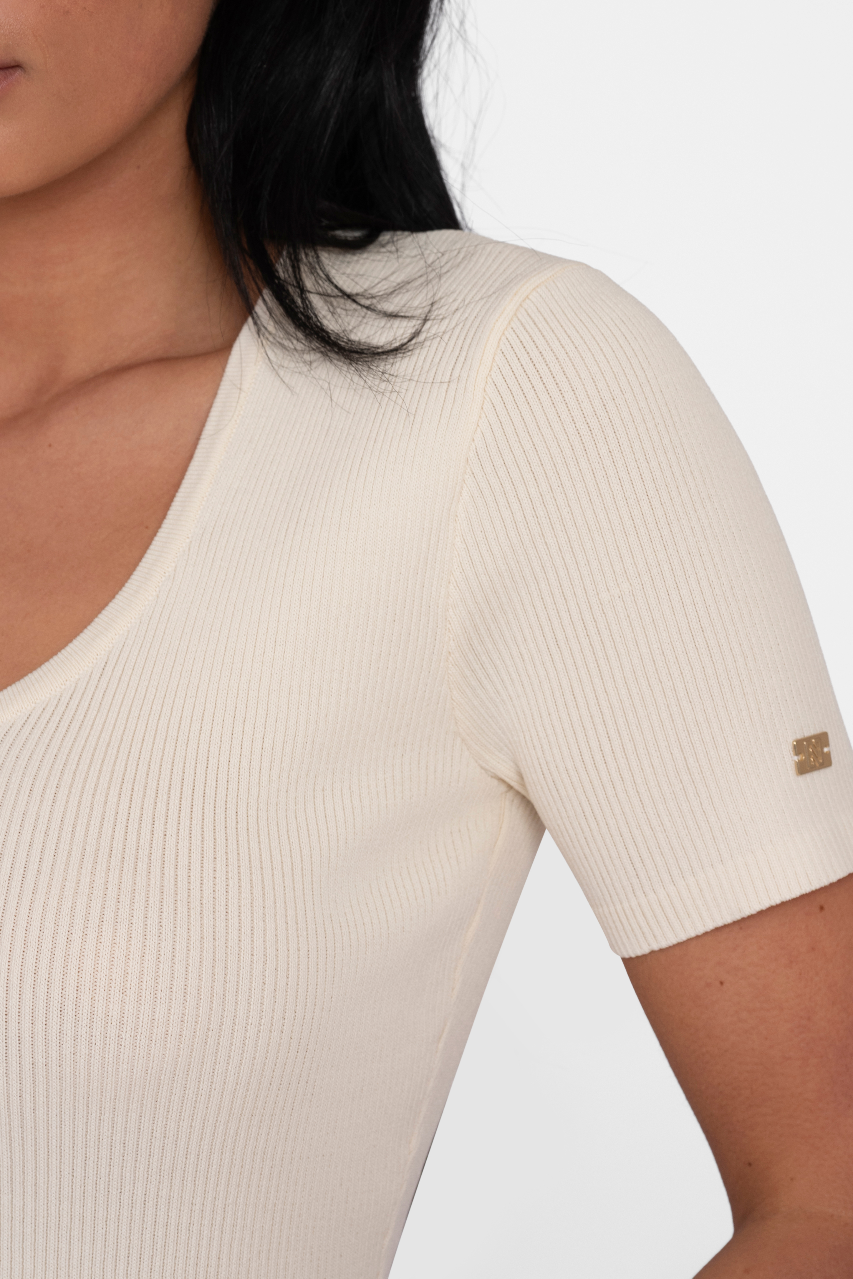 Jolie Rib Low Neck
