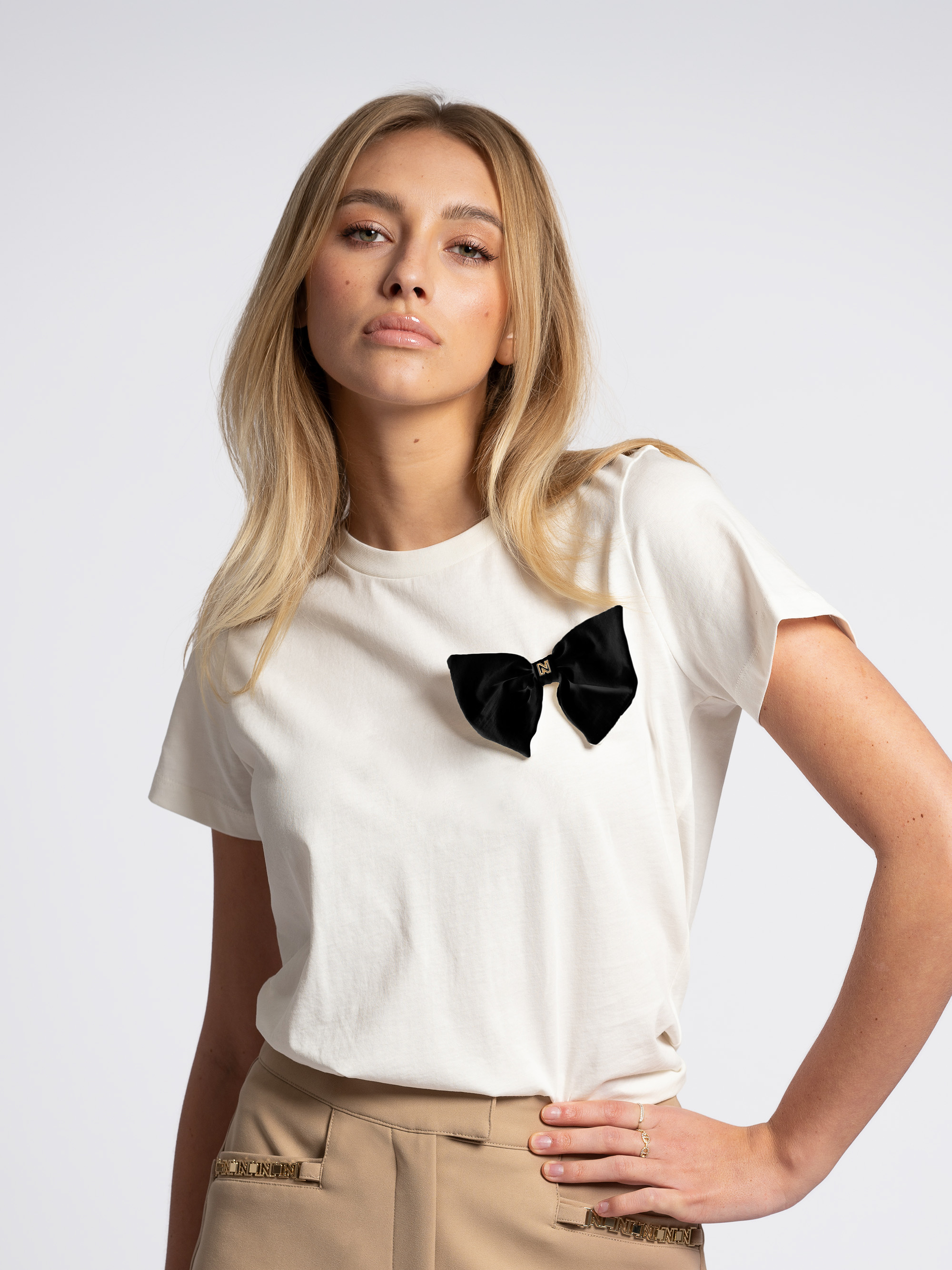 T-shirt met decoratieve strik