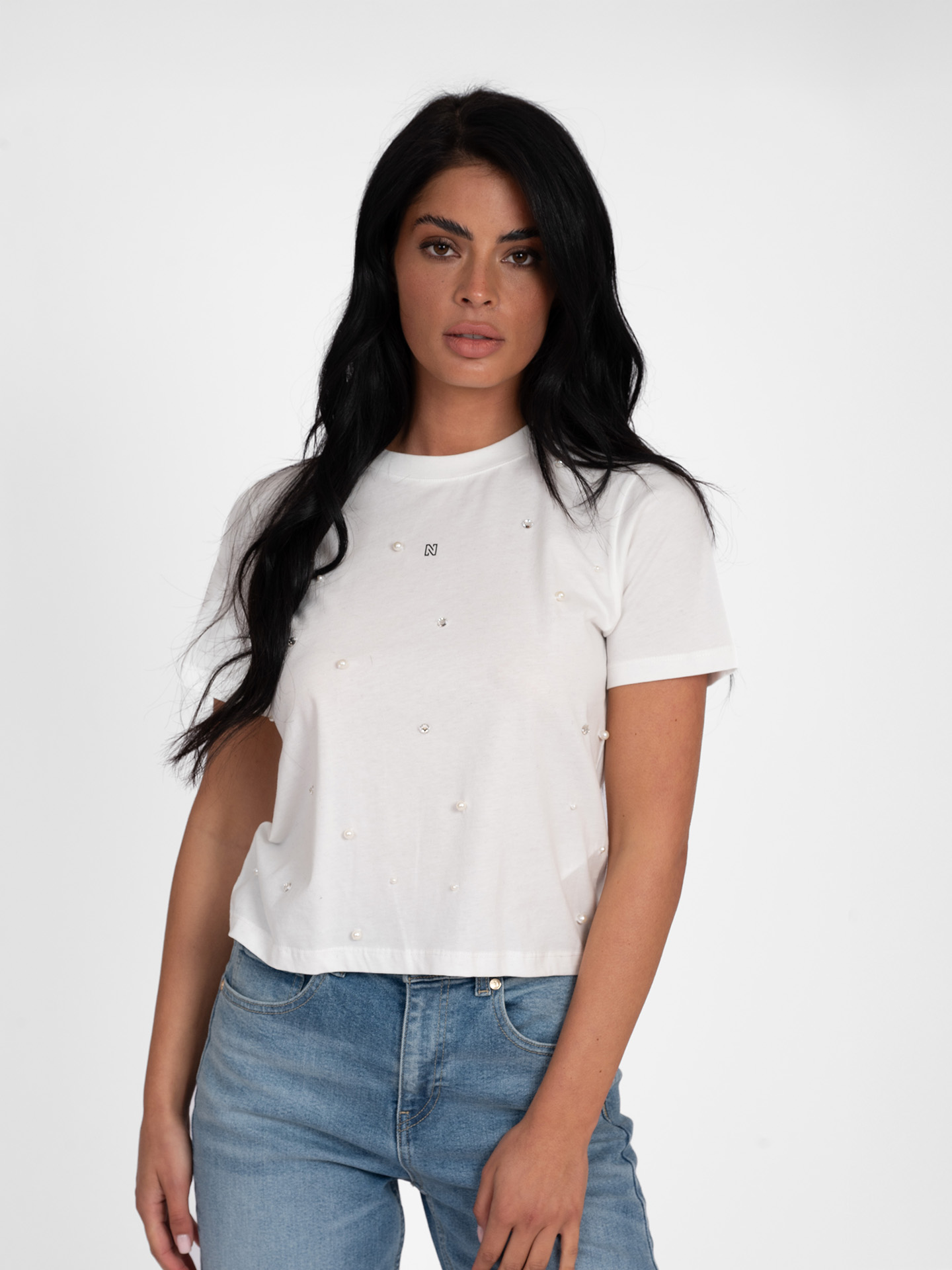 T-shirt with pearls and studs